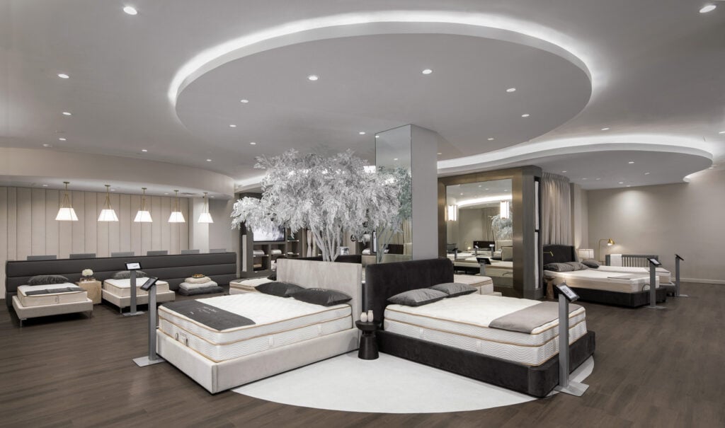 SAATVA Boca Raton Photo by Robin Hill (c) lo res () R